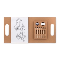 Kleurset met kleurplaten en potloden beige