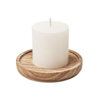 Kaars op ronde onderzetter hout