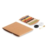 Compact naaisetje in doosje beige