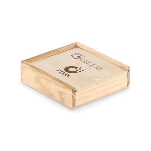 Spelletjes in houten doos hout
