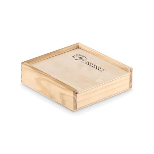 Spelletjes in houten doos hout