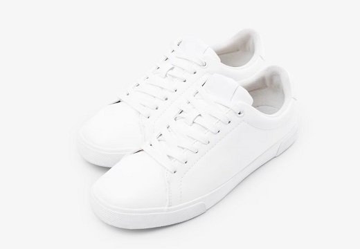 witte zakelijke sneakers voor werk